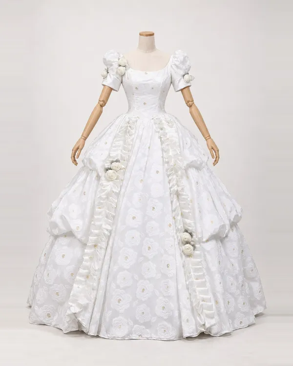 Camélia Blanche — White Floral Ball Gown with Rosette Drapes