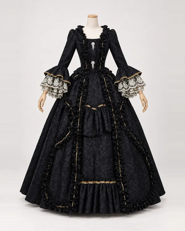 Ombre Baroque — Black Floral Jacquard Gown with Ivory Lace Cuffs