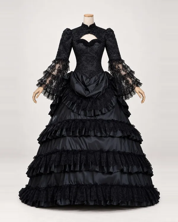 Onyx Dentelle — Black Lace Gown with Keyhole Neckline and Tiered Skirt